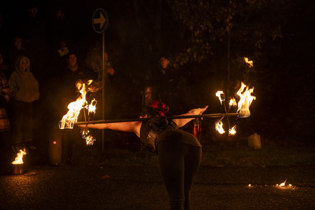 Fire acts dsc4197